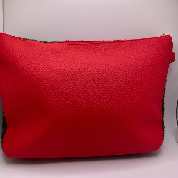 Minnie Mouse Carpet Bag - Picture 4 of 7